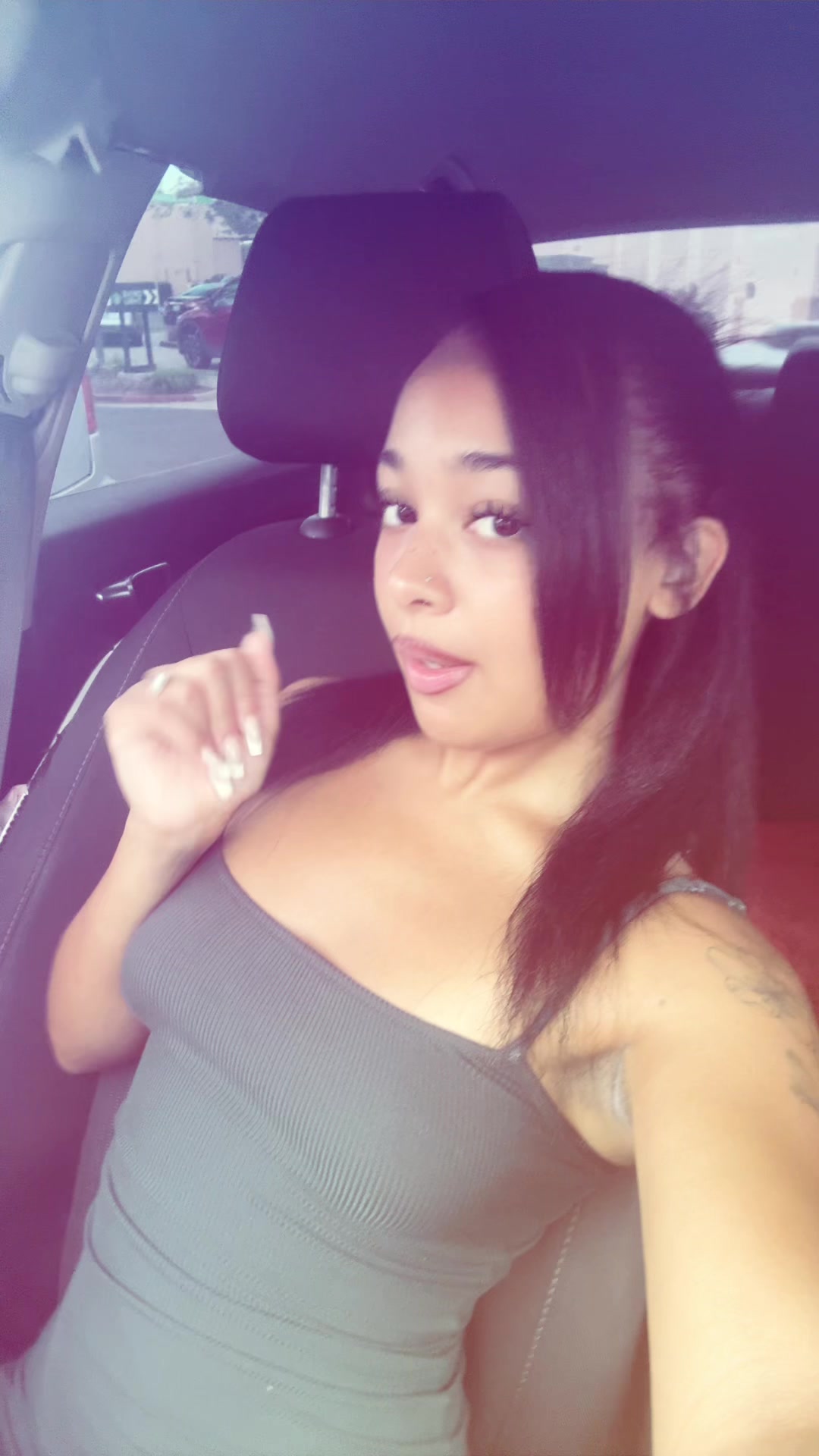 @🫦
