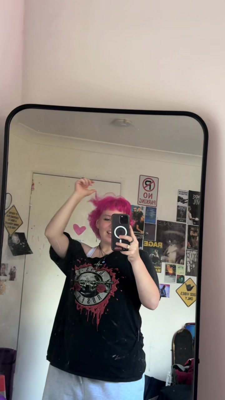 @Jenny 🦇🕷️