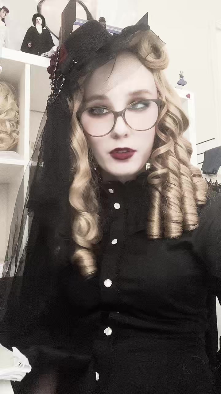 @Ella ⍟ 9¾