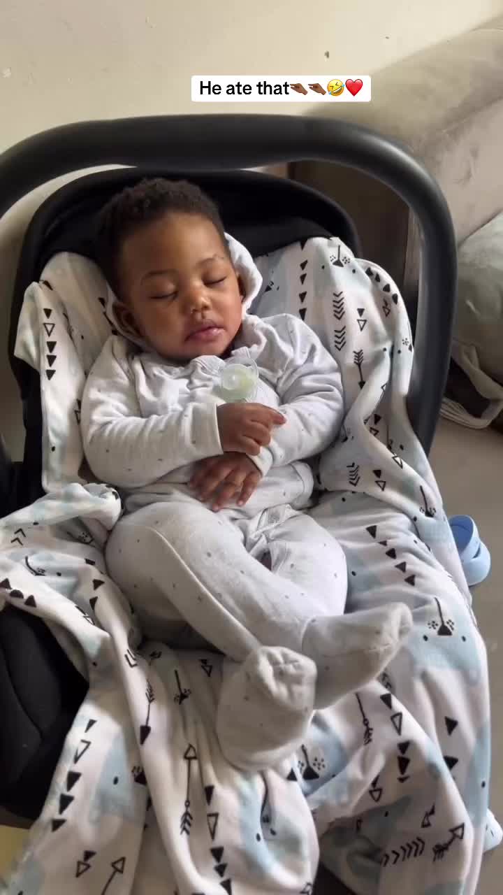 @Ayonelisa Msebenzi🦋