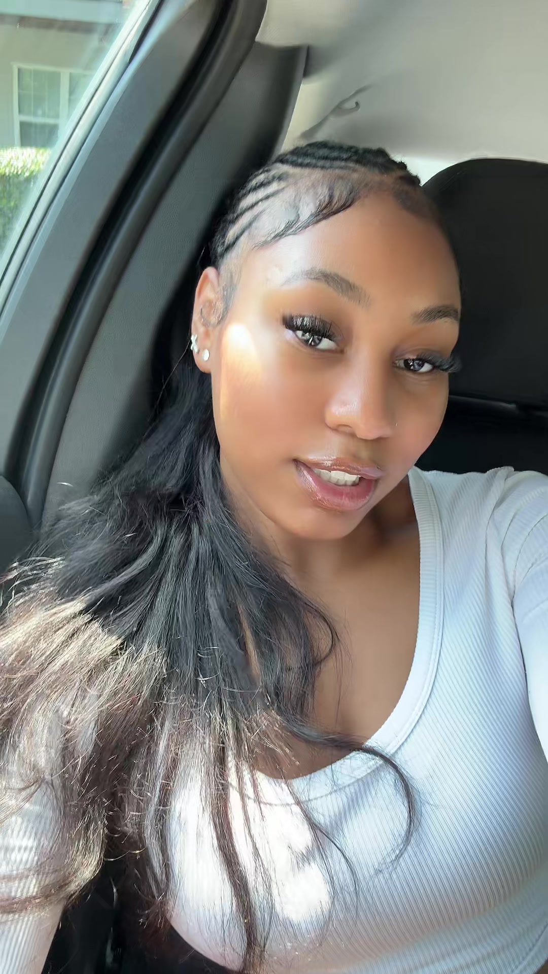 @Zari K
