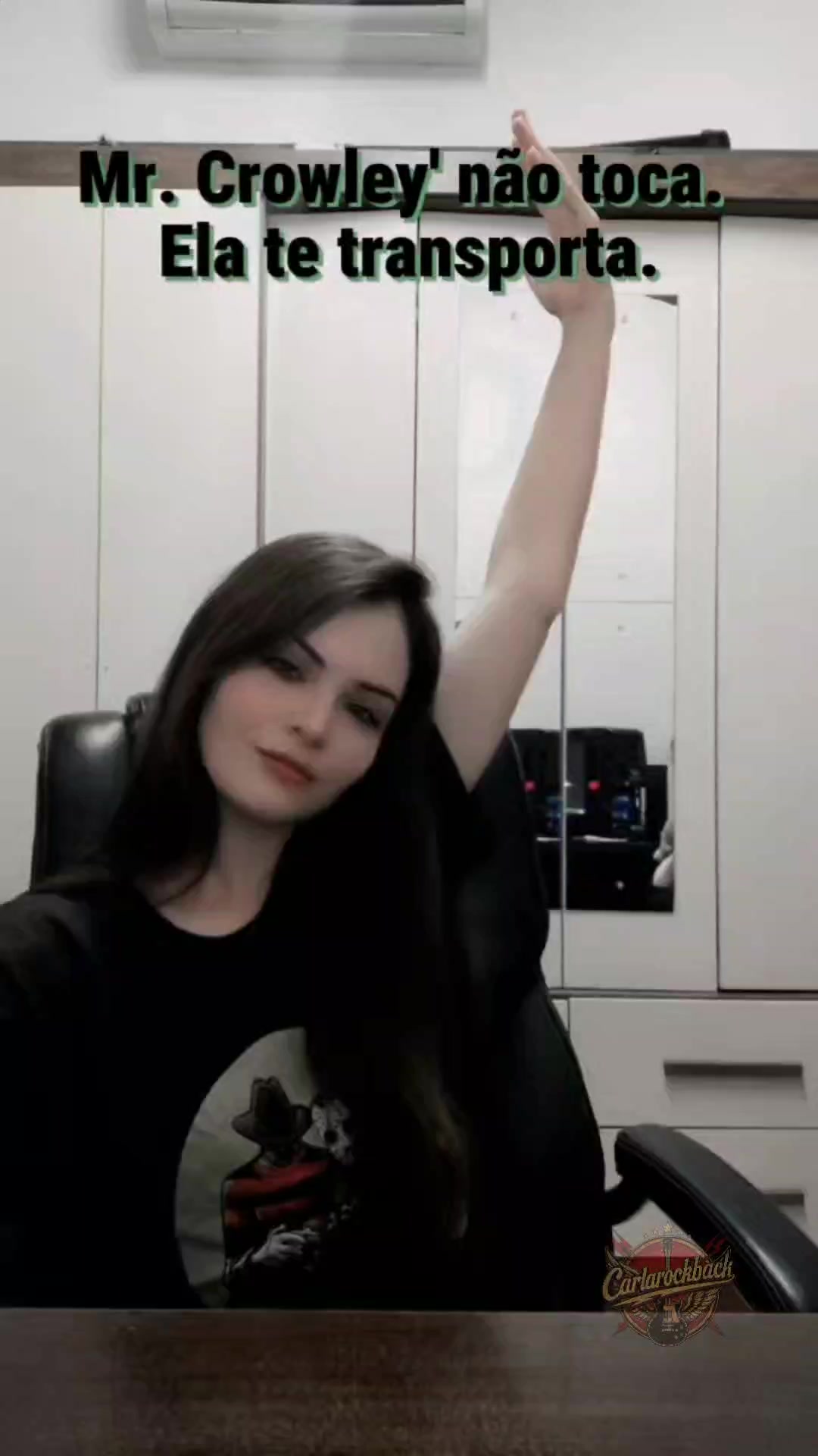 @𝑪𝒂𝒓𝒍𝒂𝑹𝒐𝒄𝒌𝑩𝒂𝒄𝒌