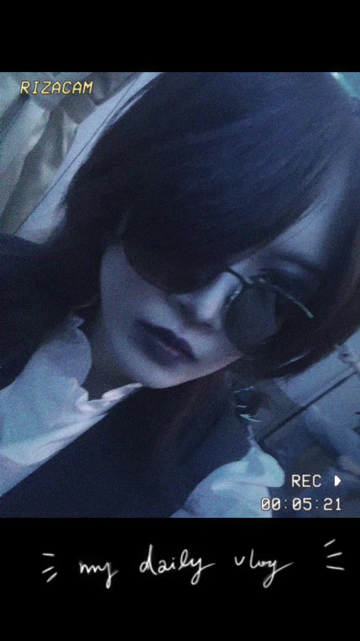 @Manaka🌹💀