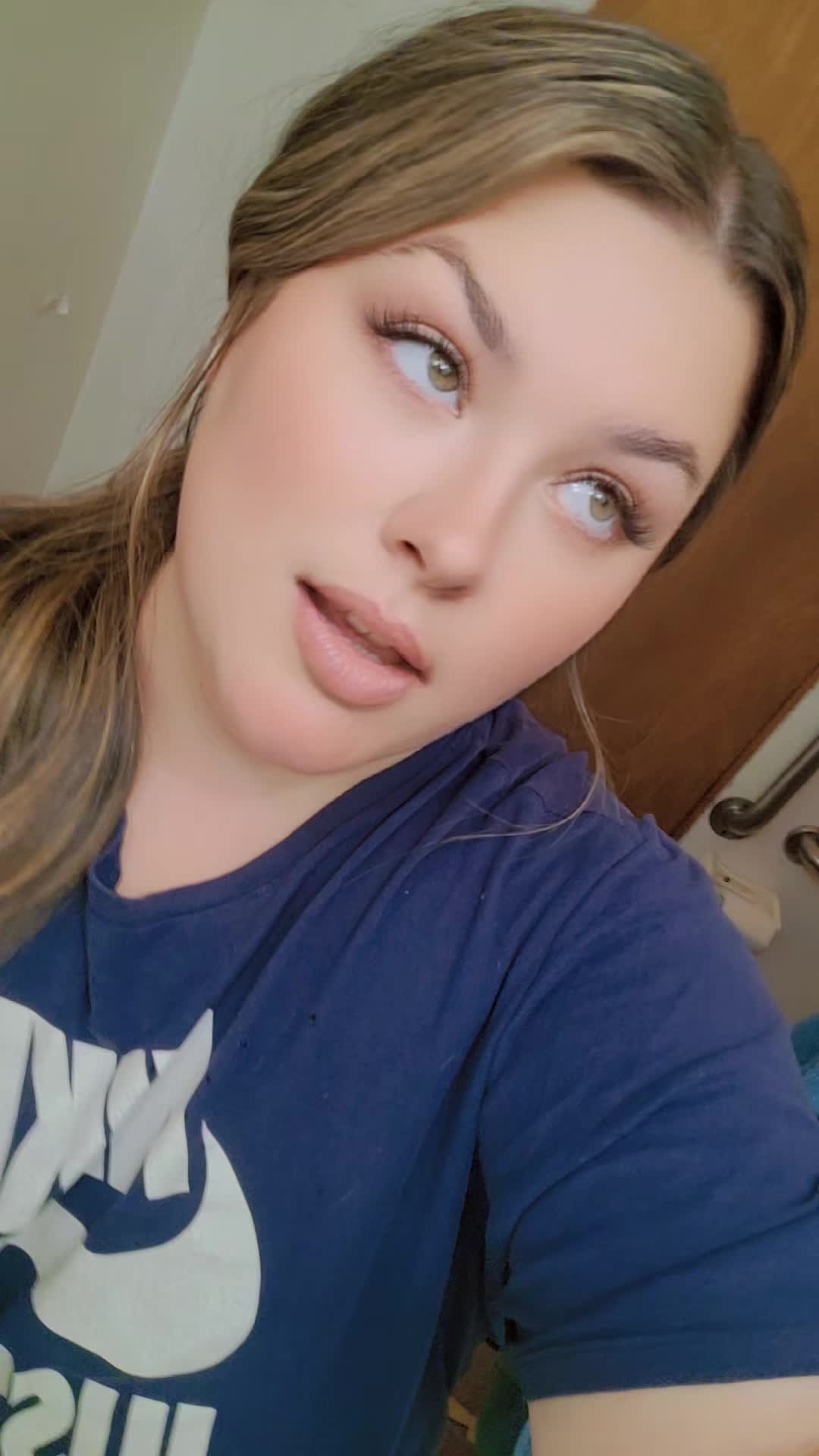 @💋