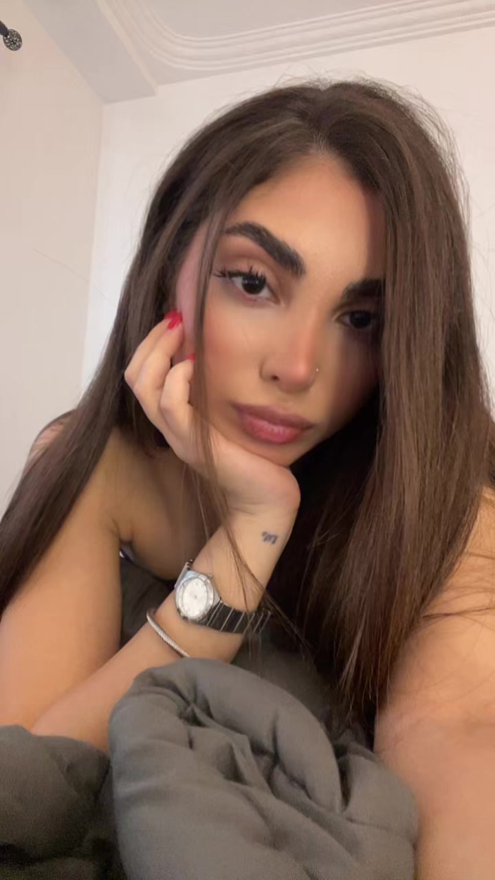 @mobinabaghrzadeh