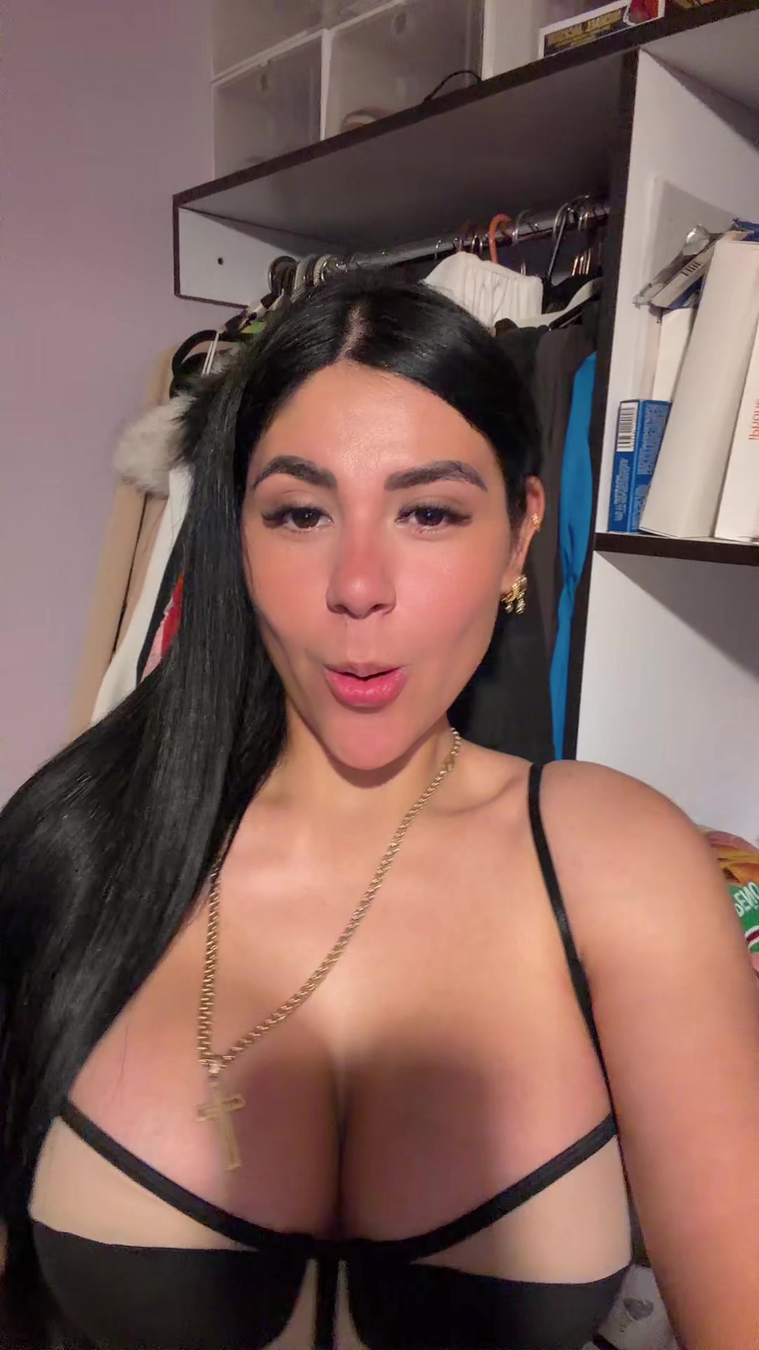 @KARLAPALOMINO