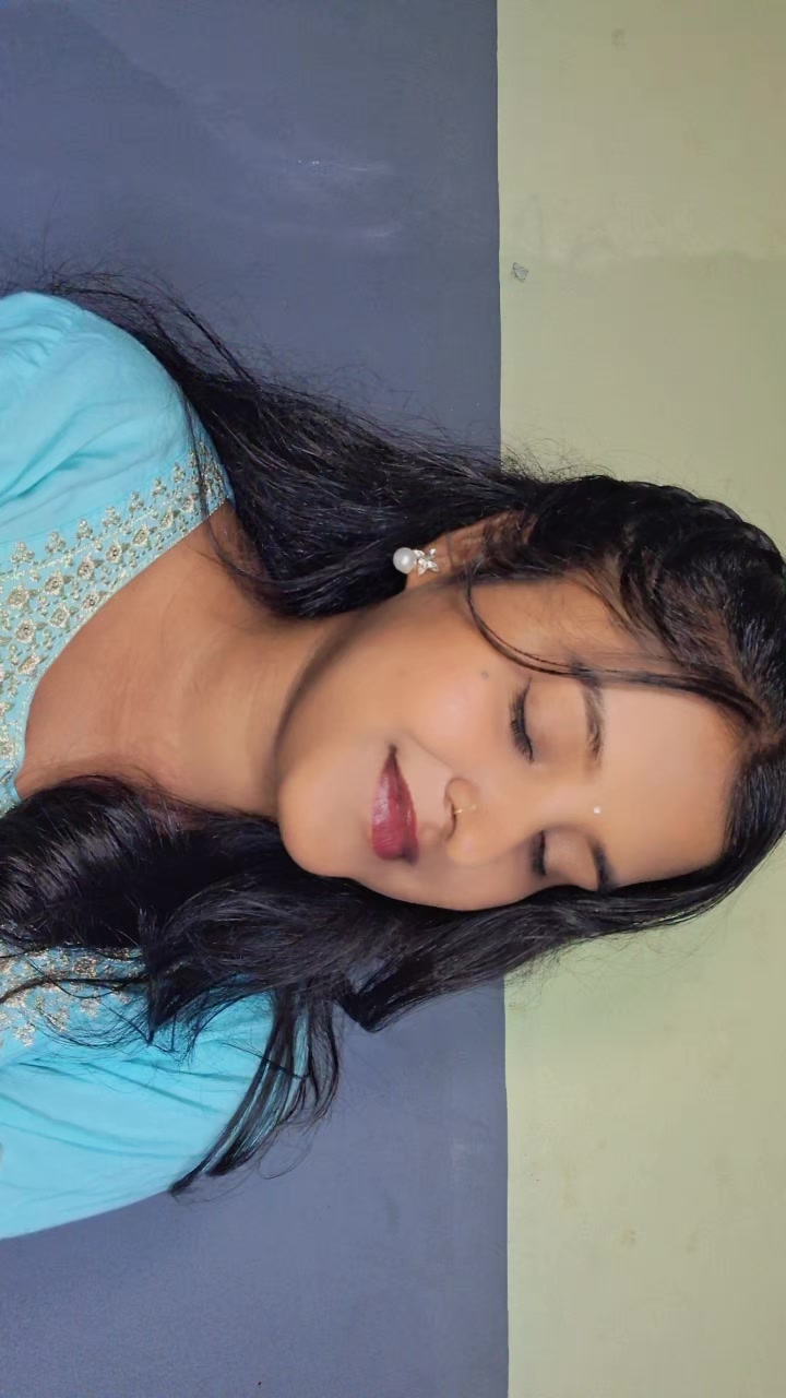 @Nisha Yadav🦋