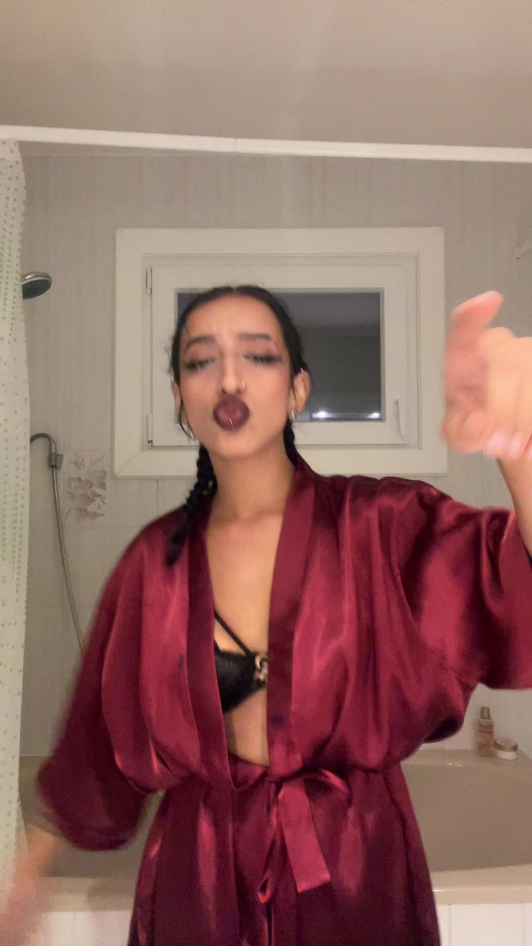 @tanacoochie🍸🍋&zwj;🟩