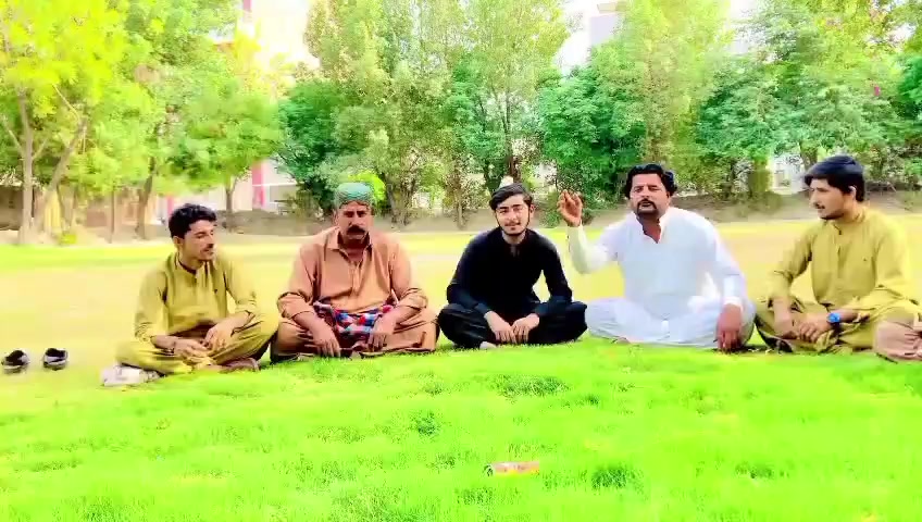 @tofeeqkhanpury
