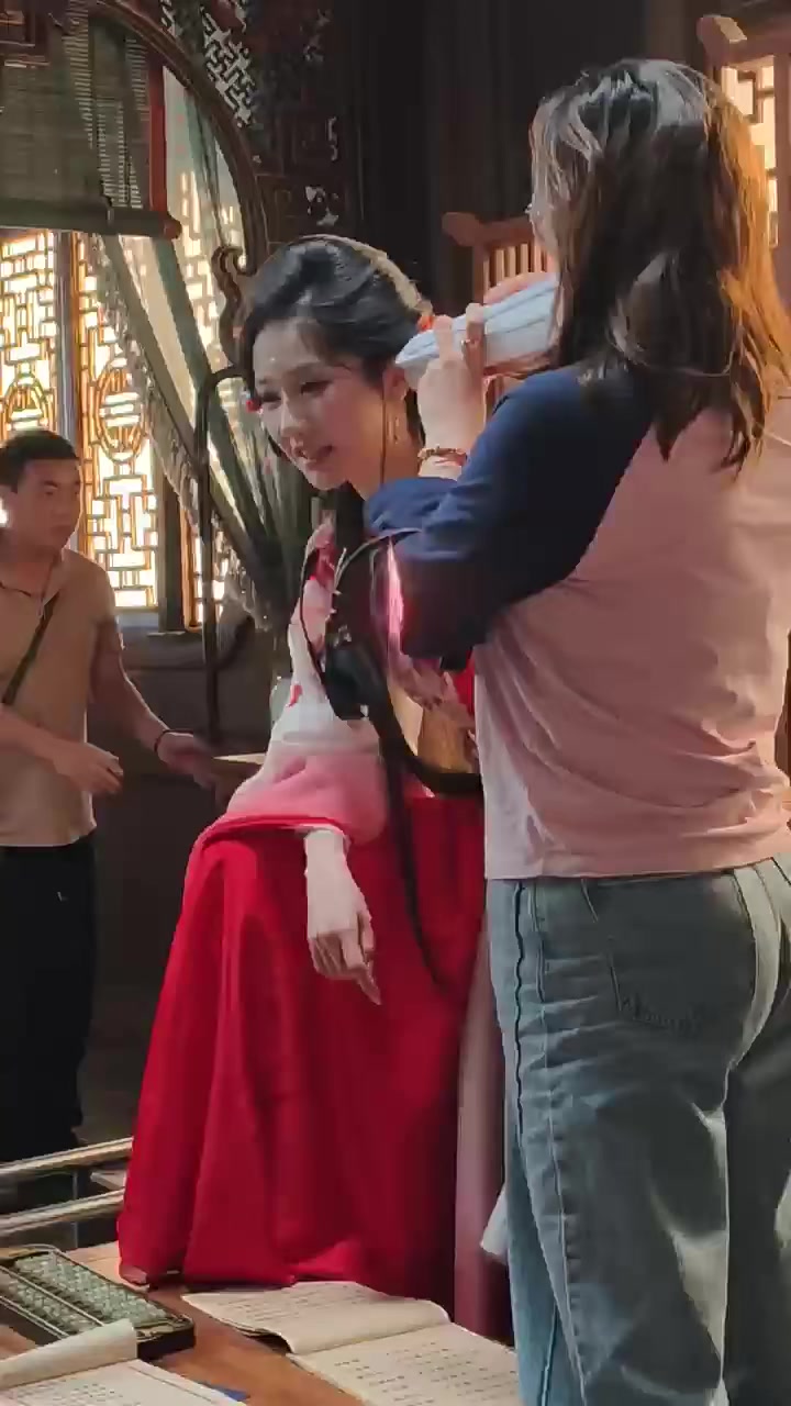 @岳雨婷, 🫶