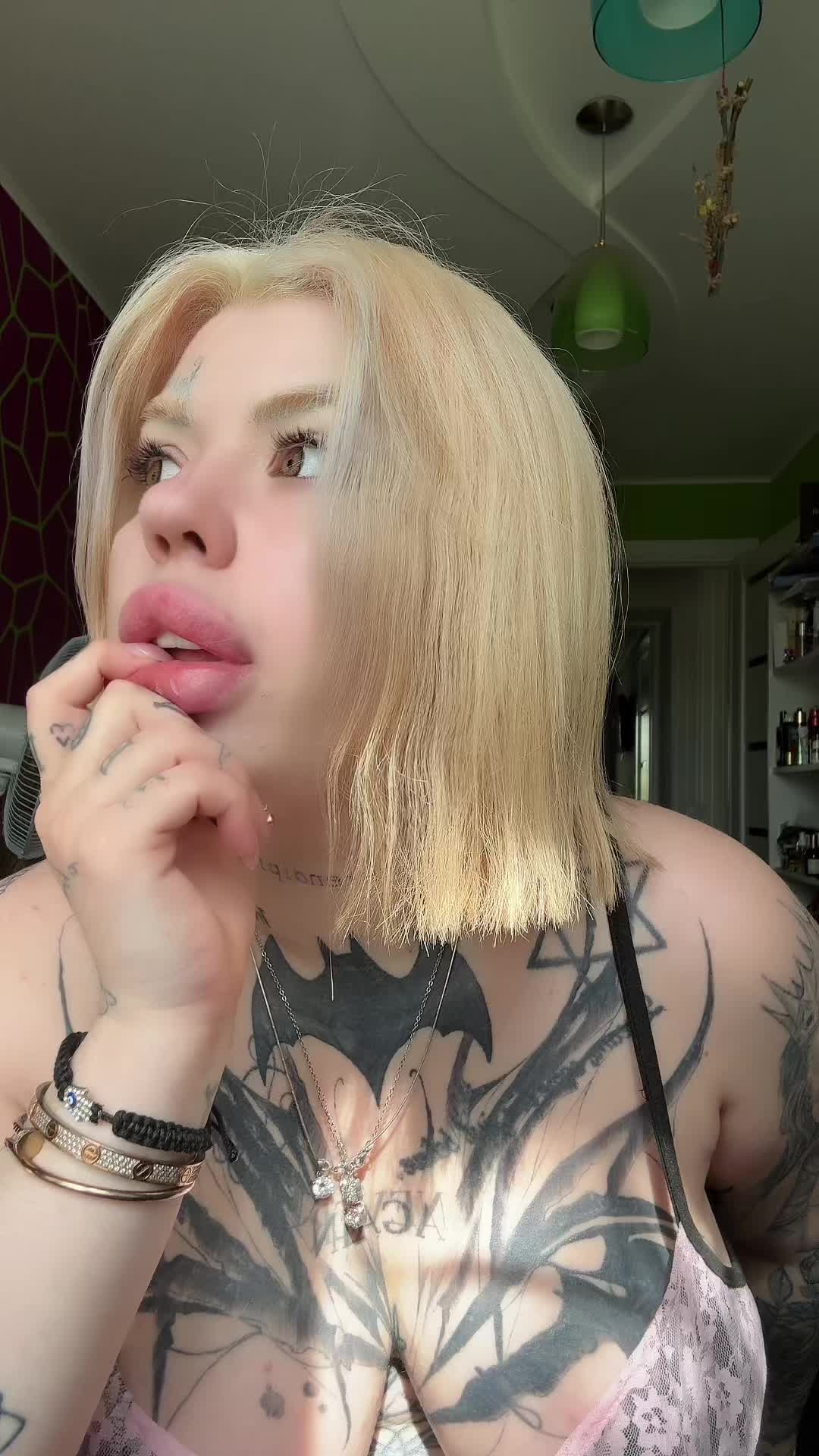 @SofiaLoran