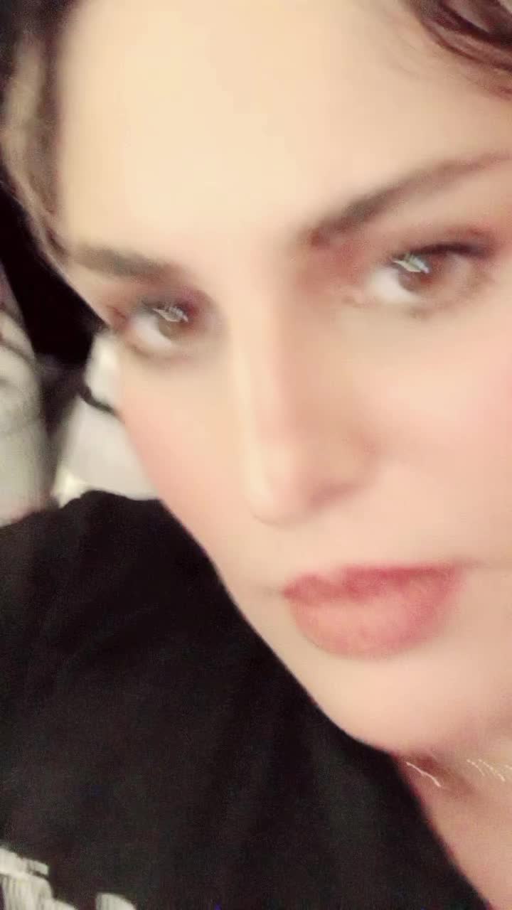 @زيزي عزيزة .