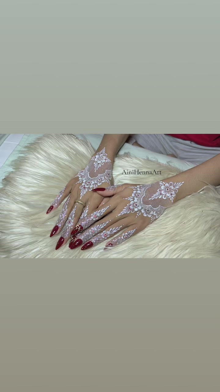 @Aini Henna