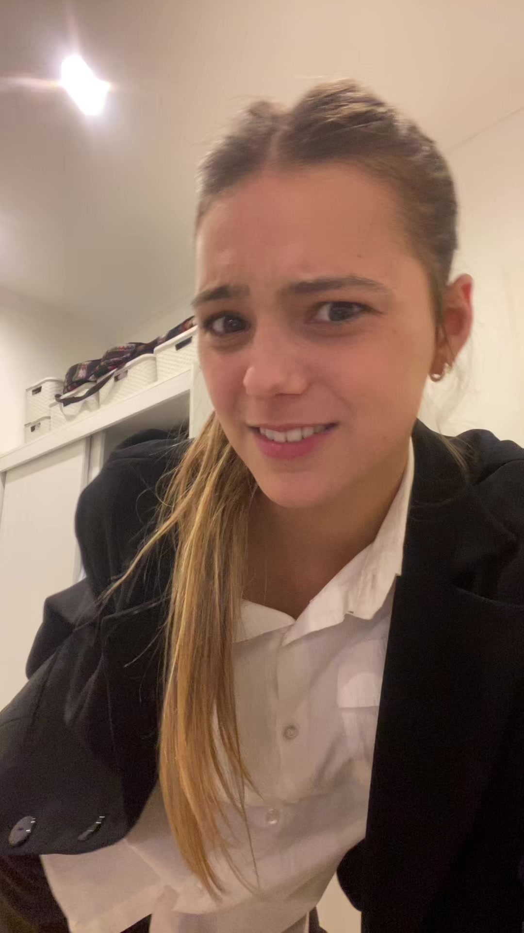 @Clara Alvarez