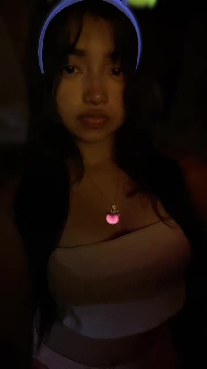 @Emelicita🧡.