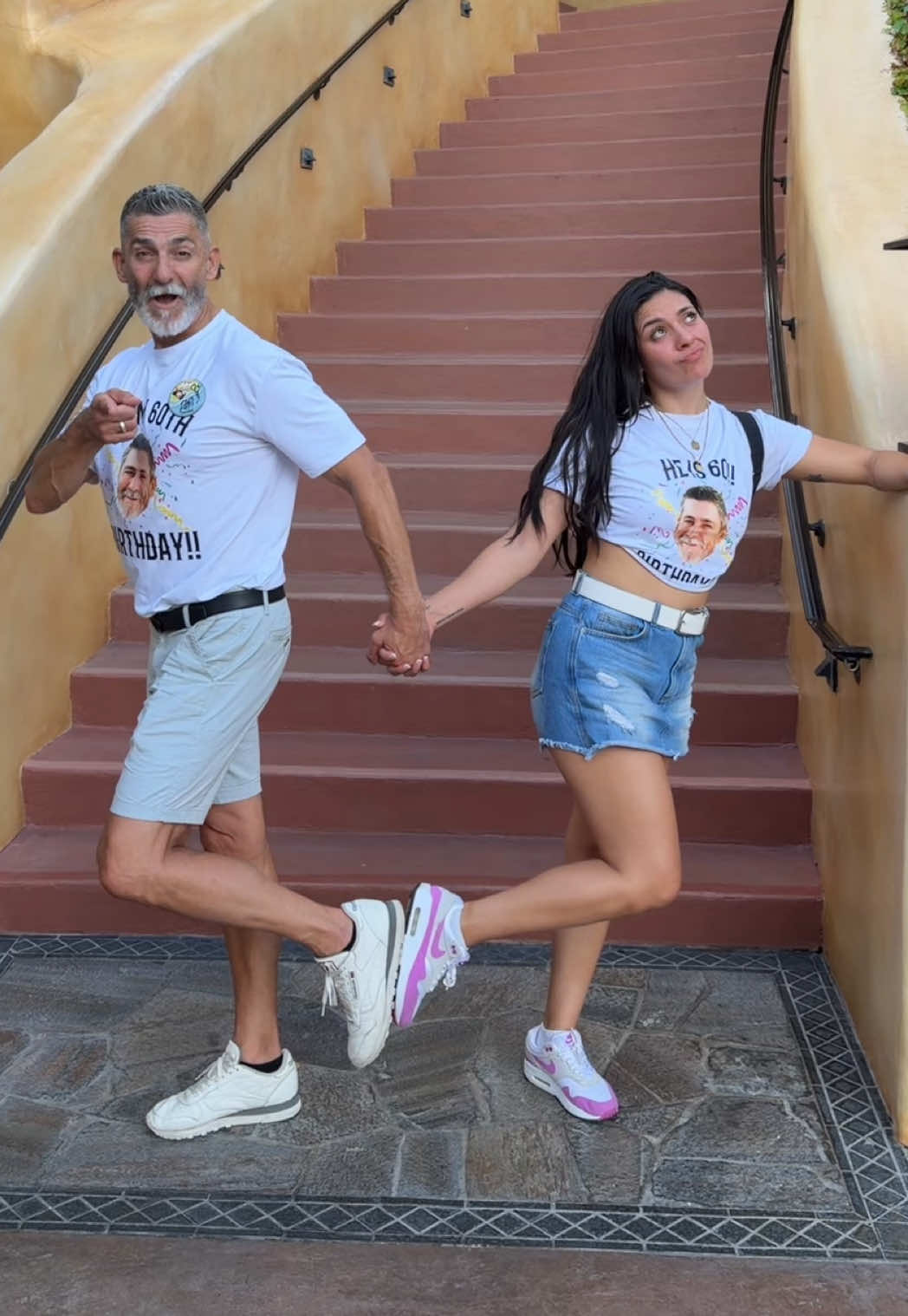 @Maria Monica