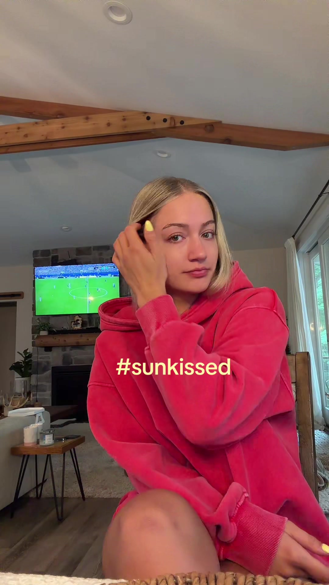 @caitlynnavery
