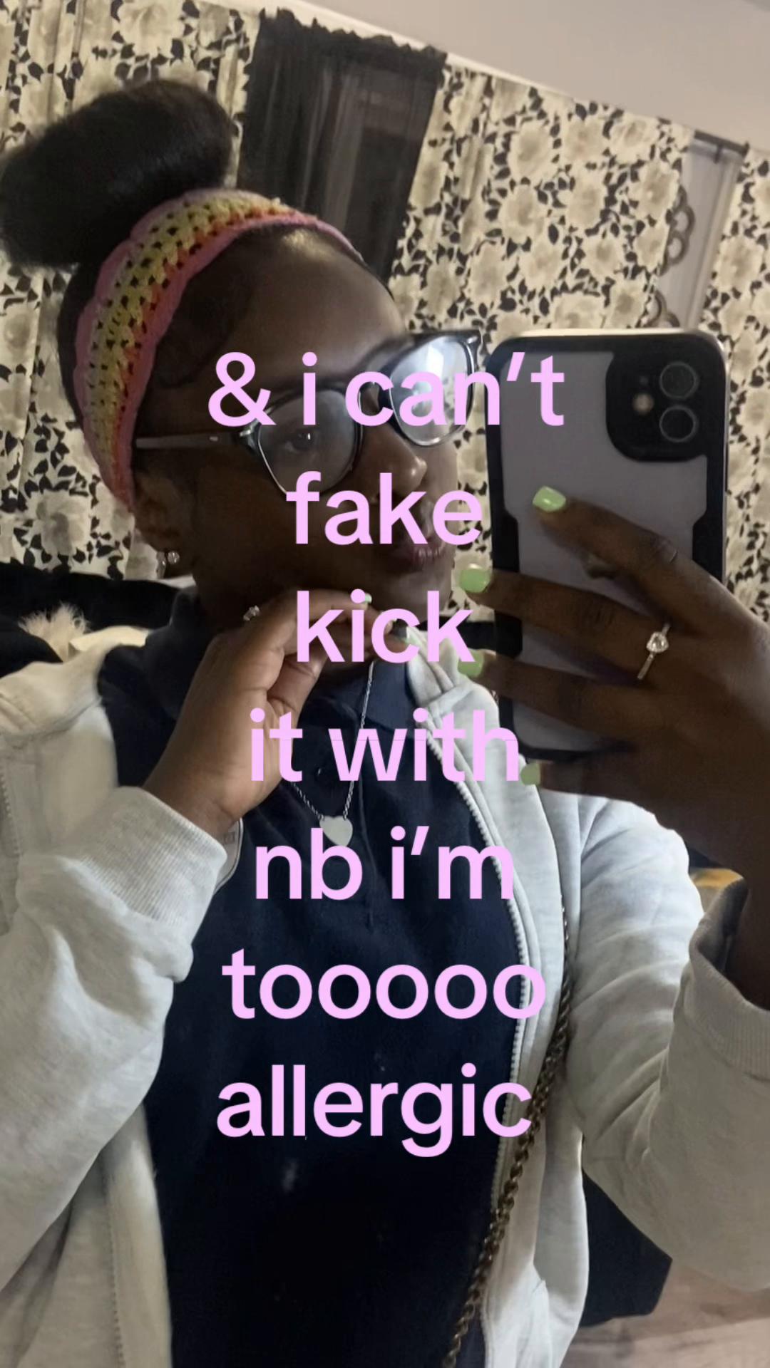 @sarahfreakinglynn