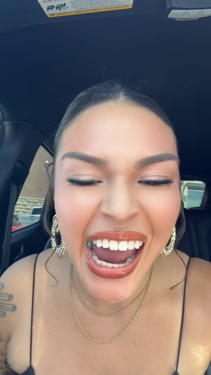 @Sienna Rae