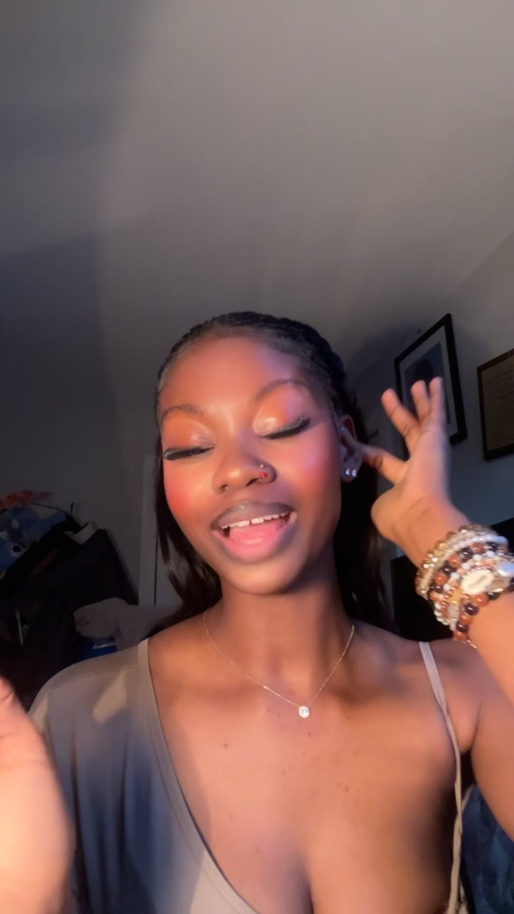 @💎 Nia 💎