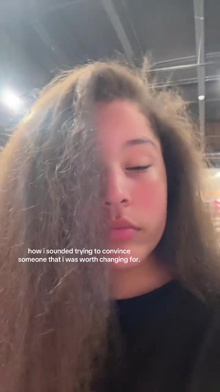 @ccurlyhead.ry