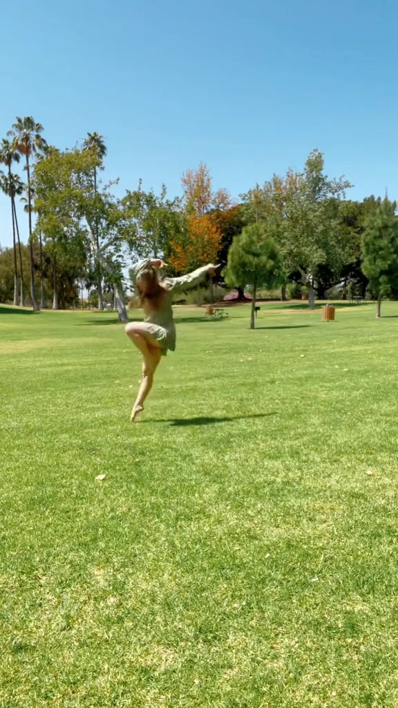 @noellerothofficial