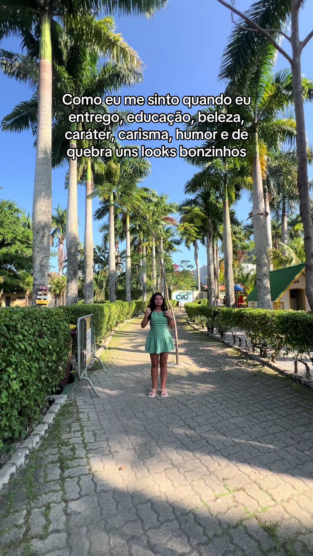 @Larinha💨