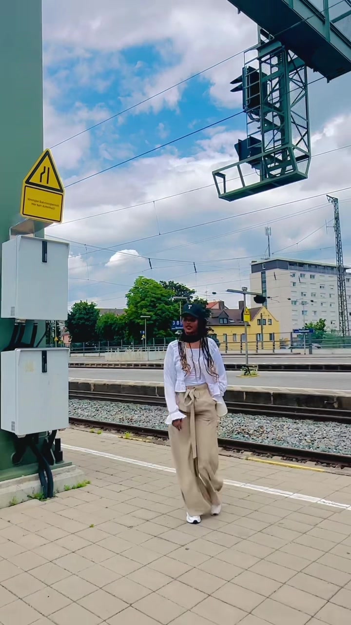 @Sitey manogto 🦋🇩🇪🇸🇱