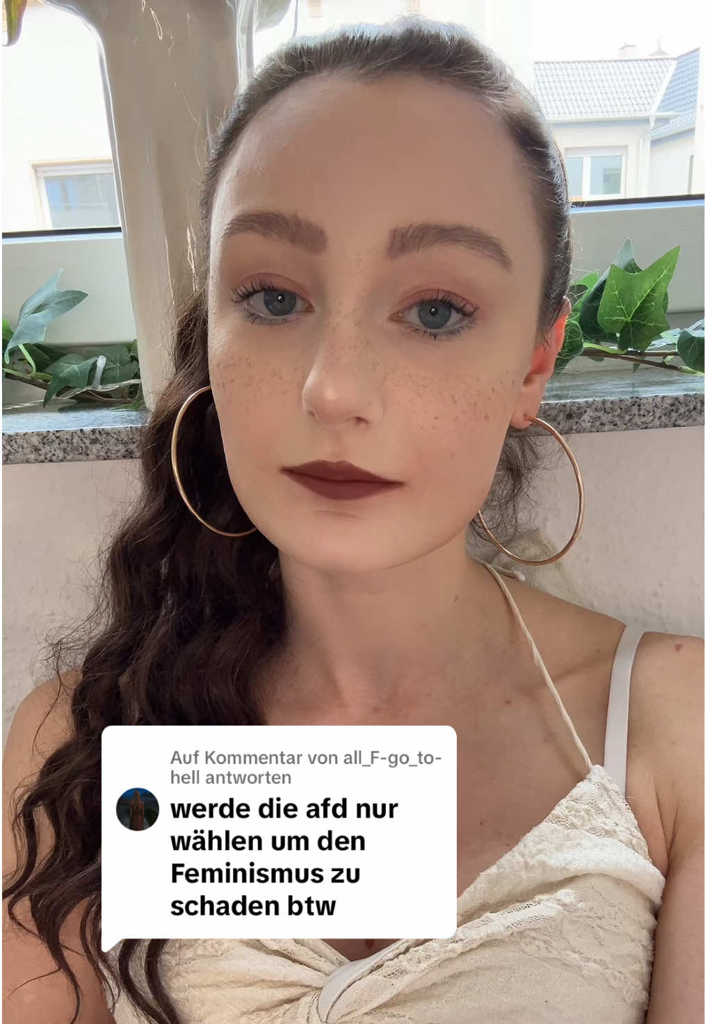 @Sophiangl