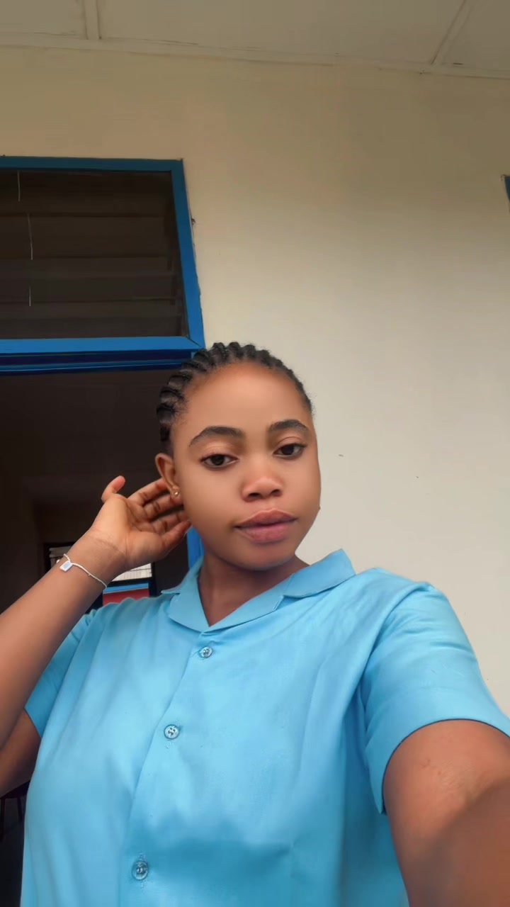 @Madam Bronii🤭🤍💎👩🏫🌎