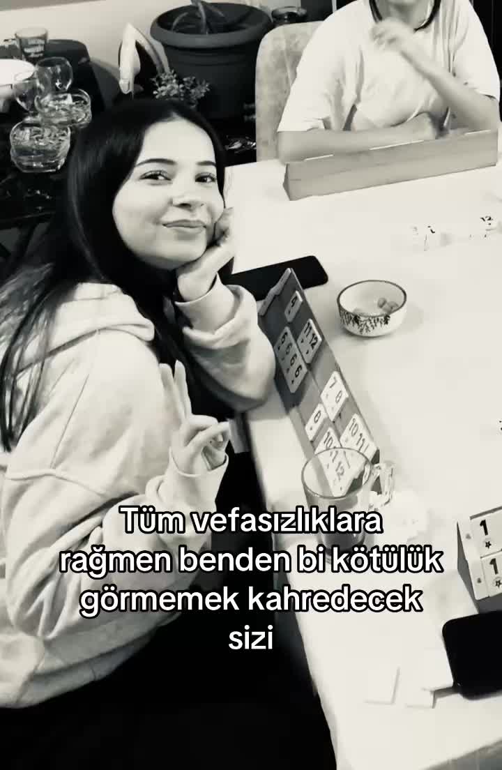 @𝐄𝐊