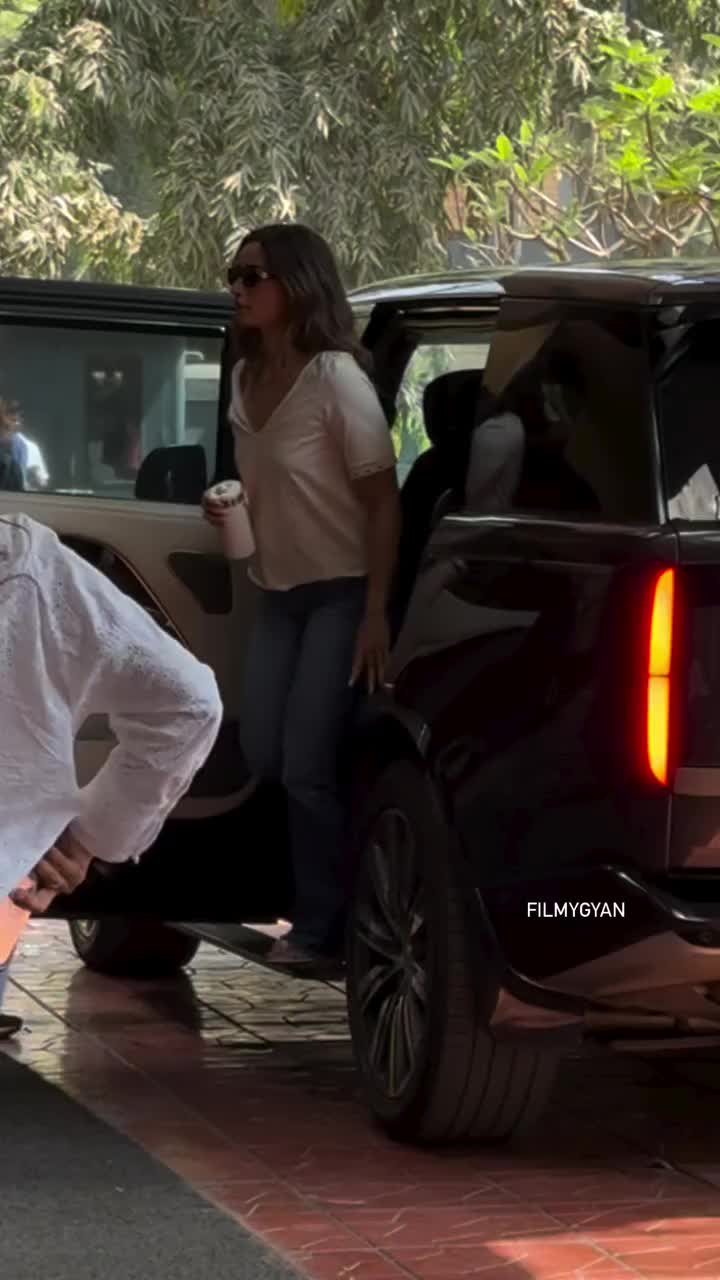 @Alia Bhatt Kapoor💫