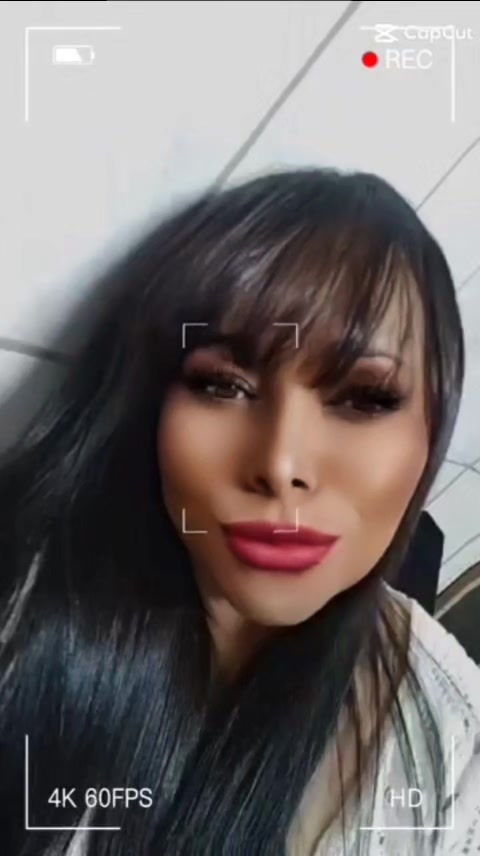 @Julianakassia