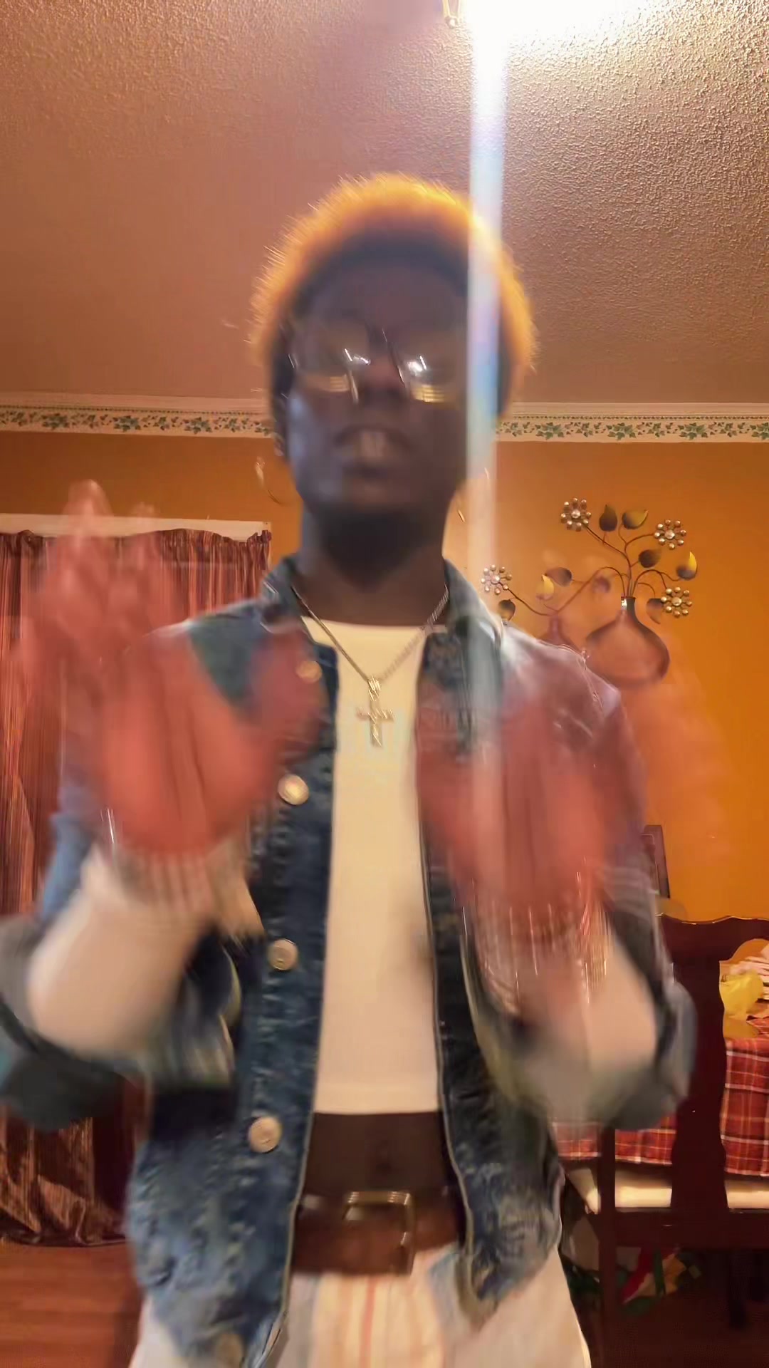 @❦✌︎