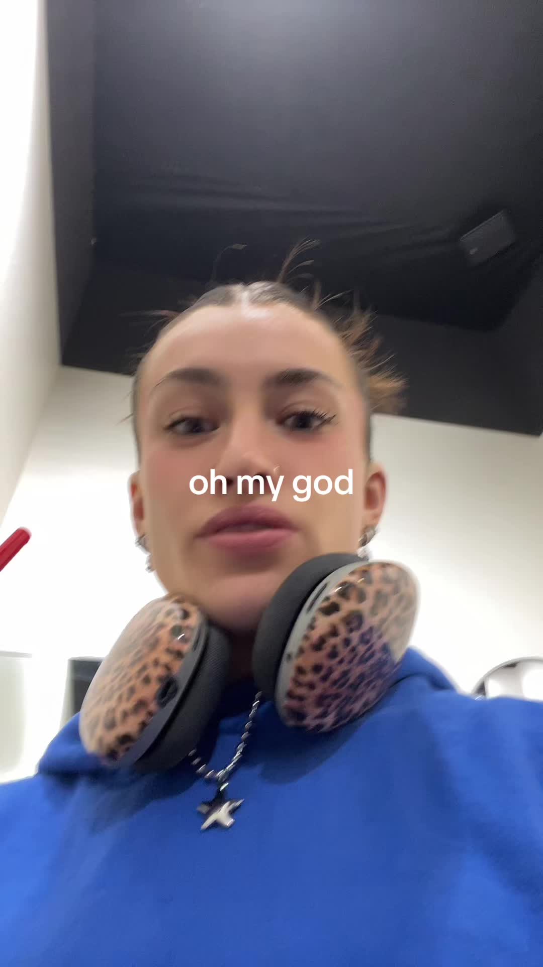 @CAROLINE AYALA