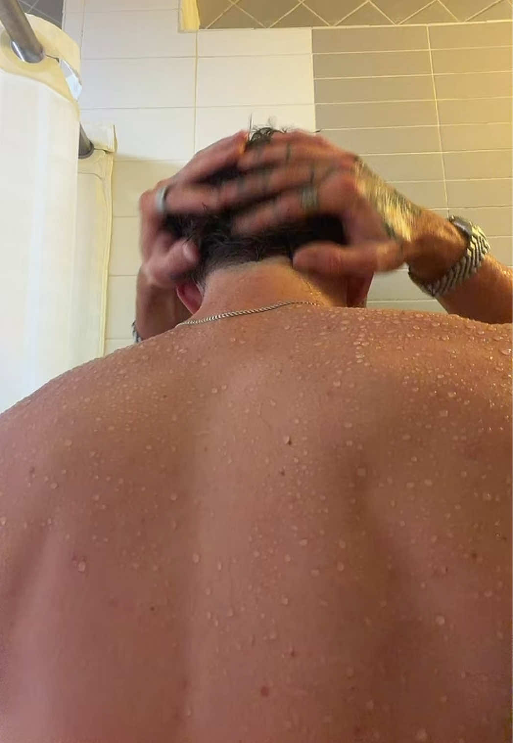 @_wavesofblu_