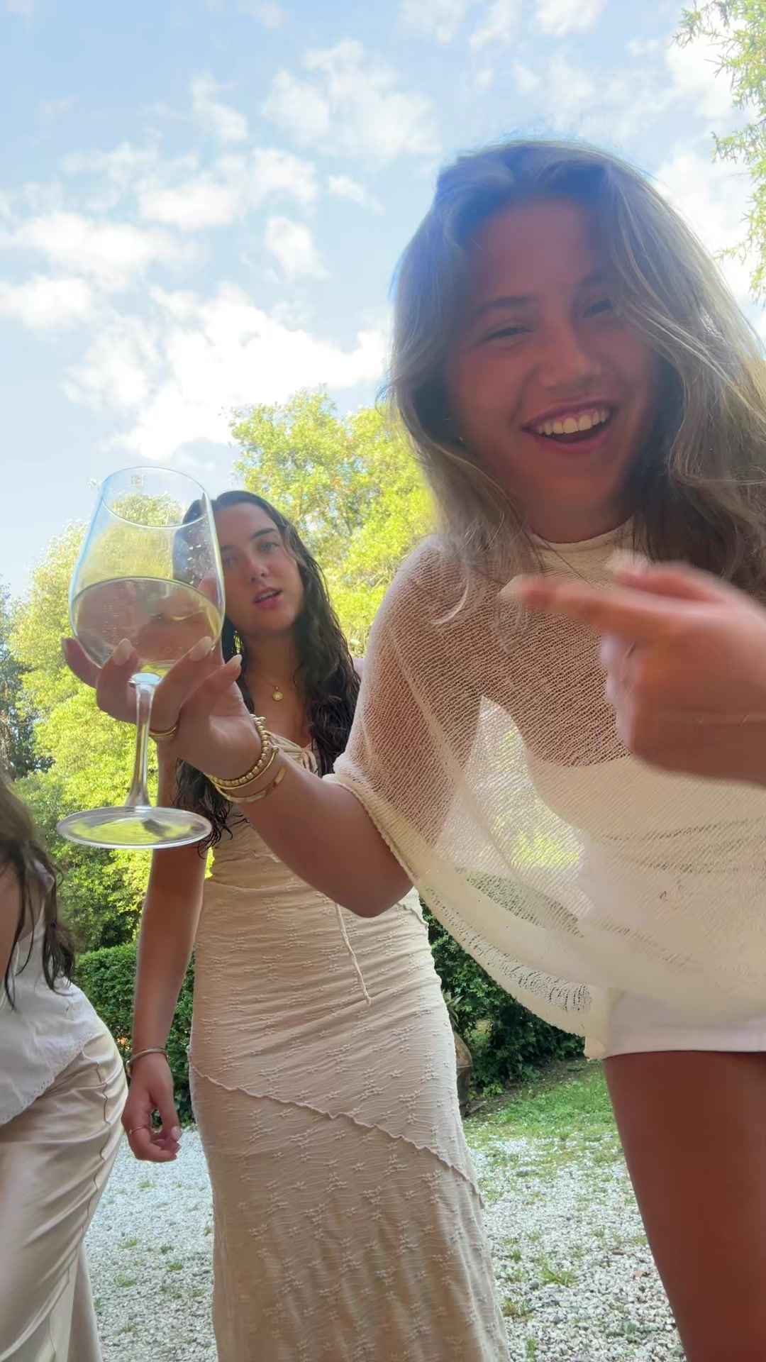 @ella
