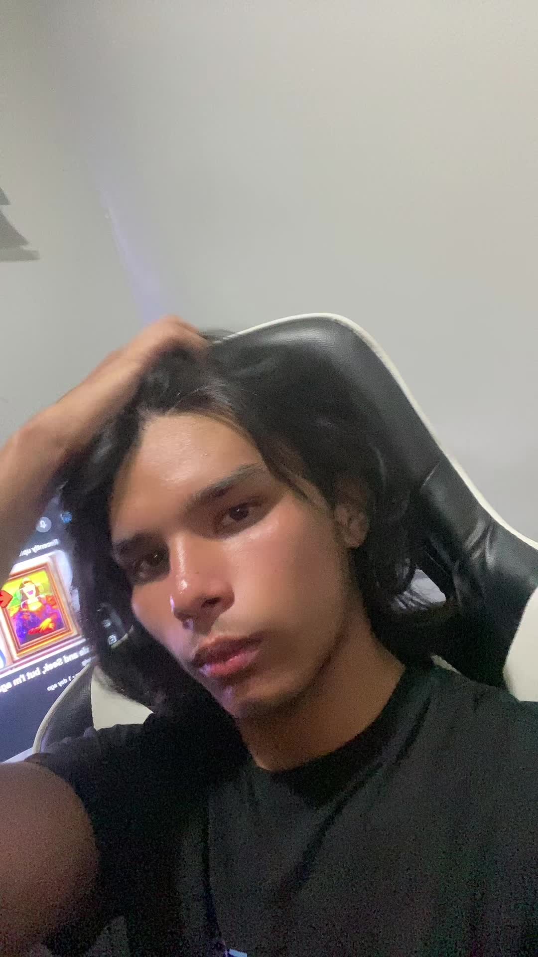 @🕷️