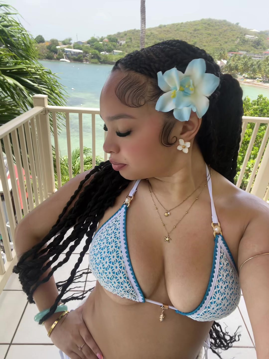 @Light$kinHottiee 💋