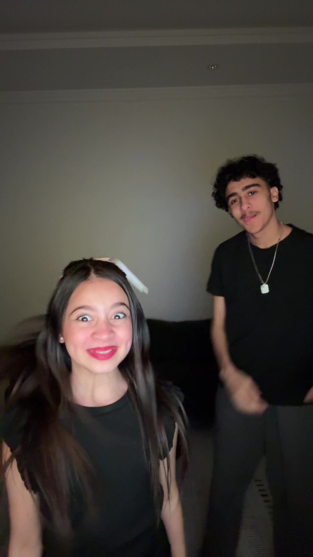 @𝐀𝐝𝐡𝐚𝐦𝐲𝐲