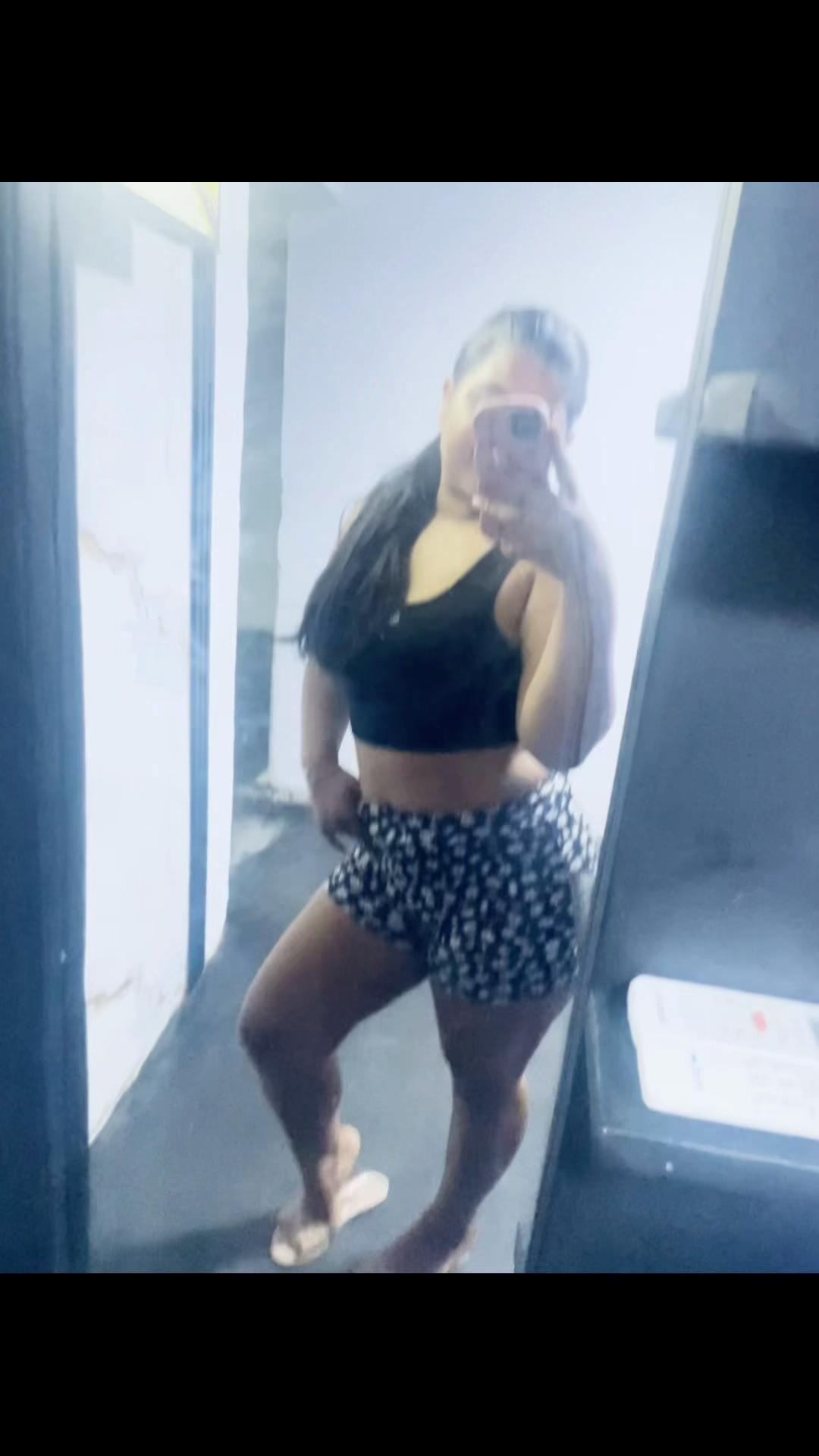 @Helen González