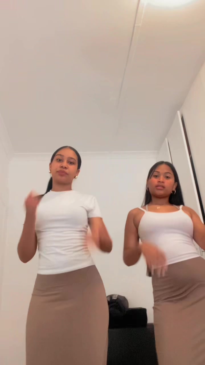 @milly_and_jay