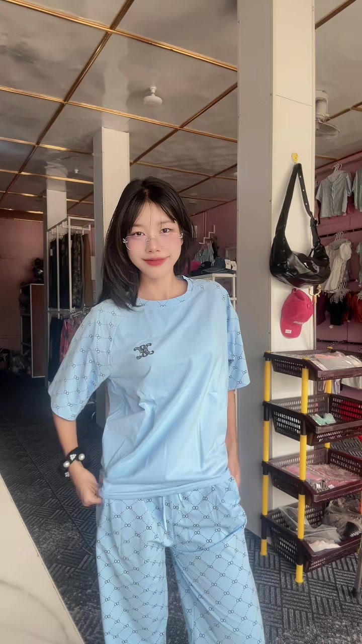 @y2 fashion (kyaukse) 🌸🌸