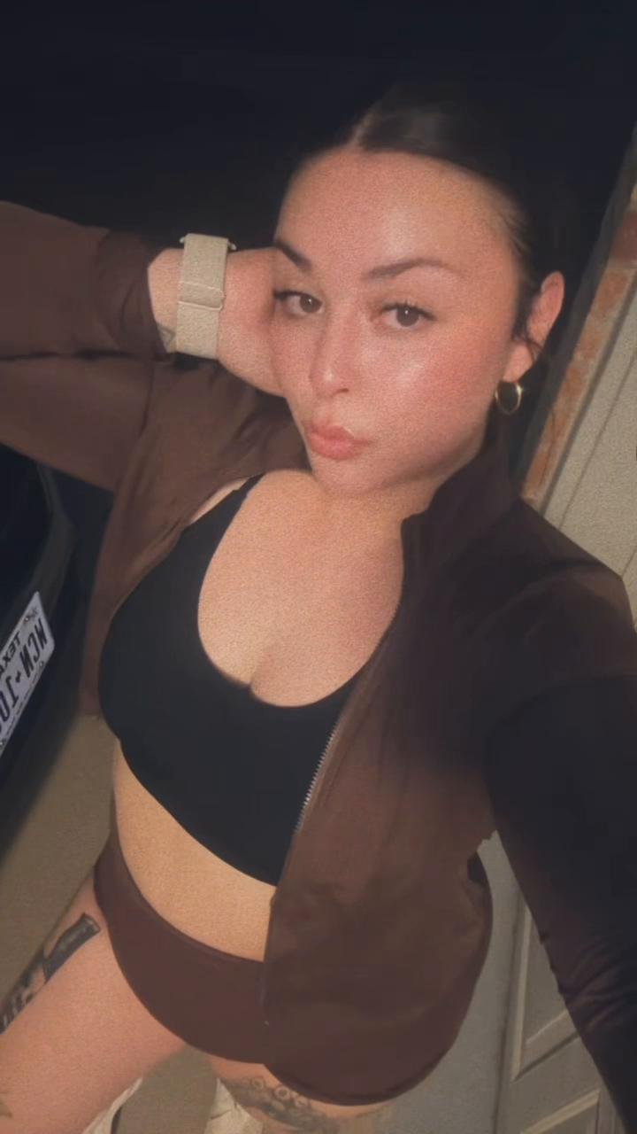 @_shes_sam_04