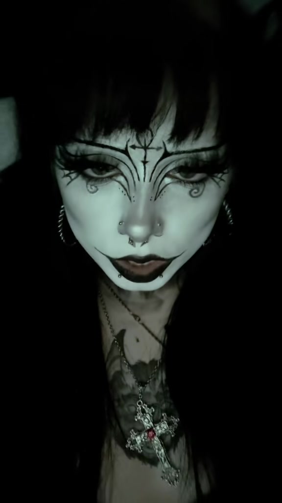 @𝔗𝔯𝔦𝔫𝔦𝔱𝔶 &real;𝔞𝔦𝔫𝔢