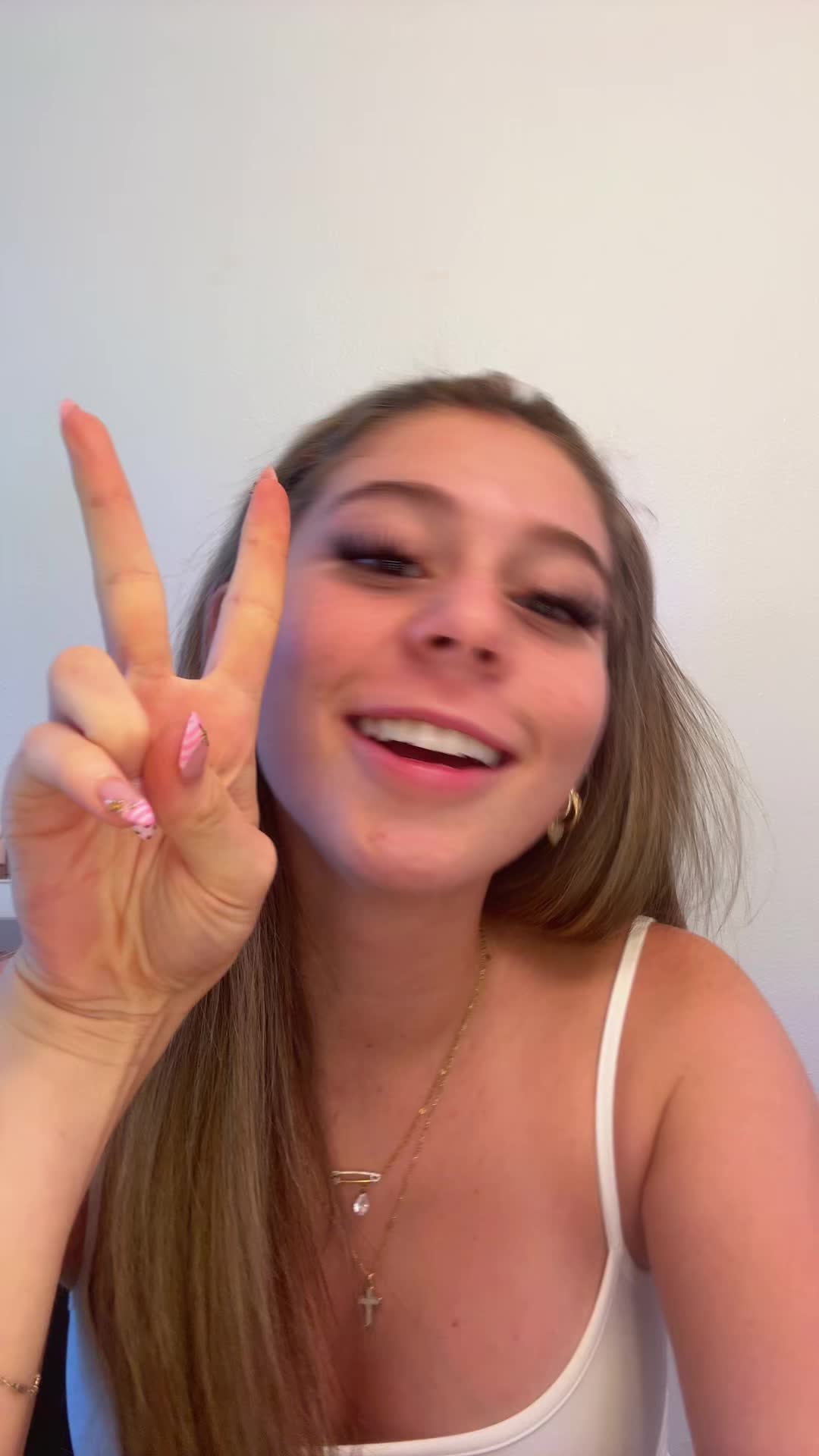 @ava estrada💐
