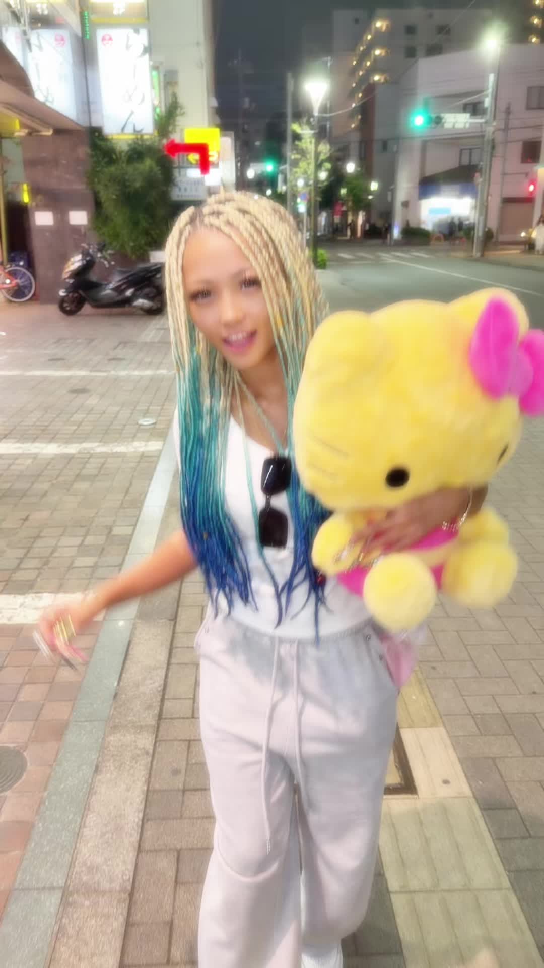 @。