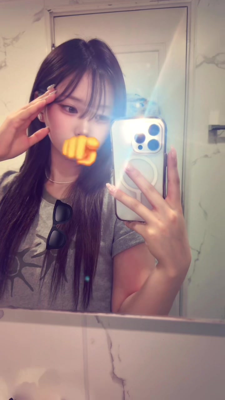 @1ilywwwh1t