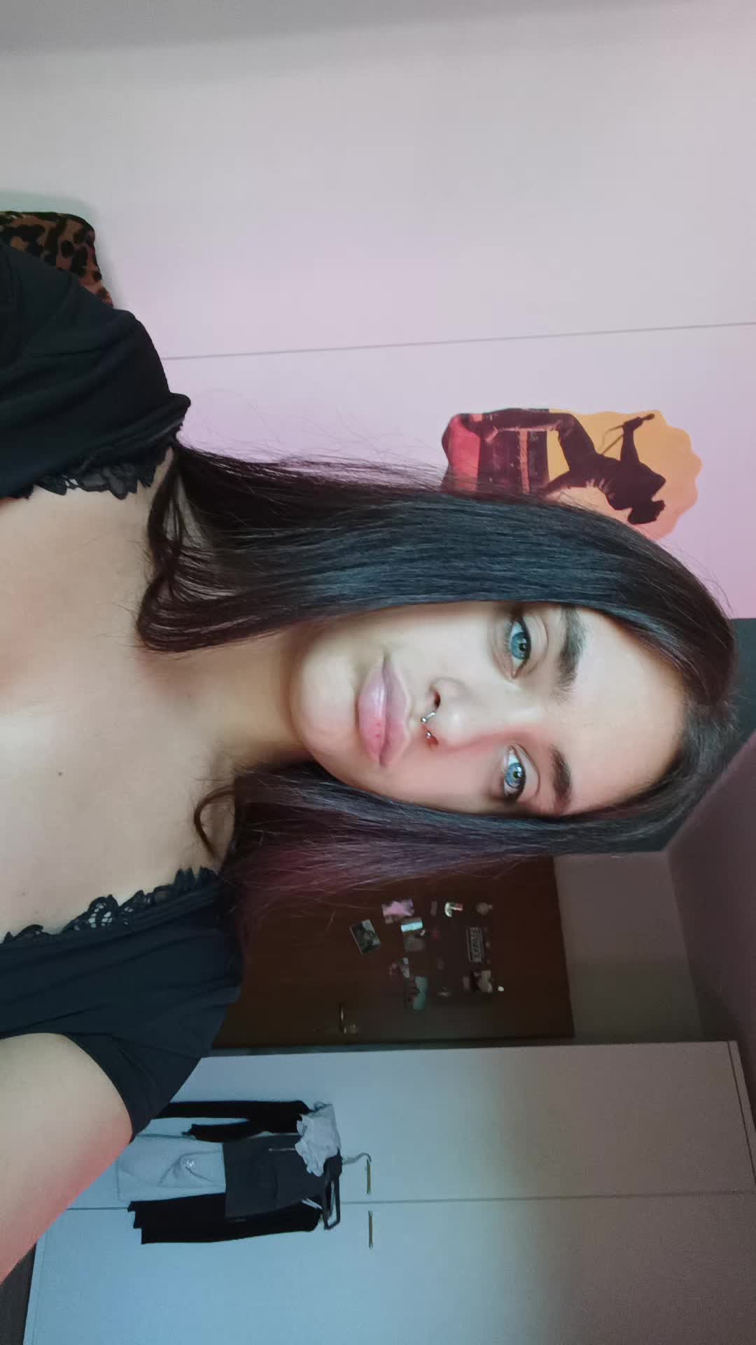 @j🌙