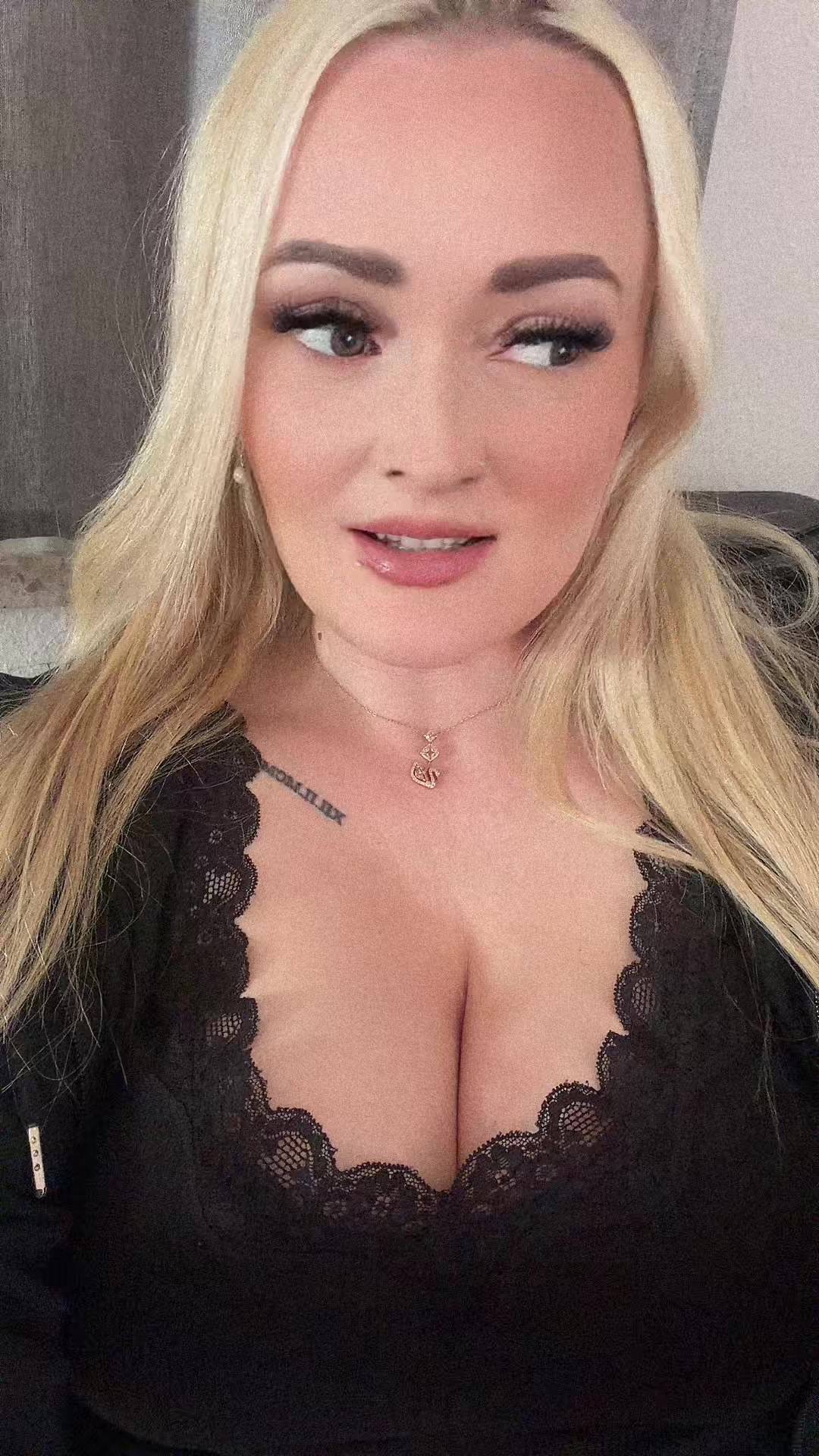 @Alex-Blond